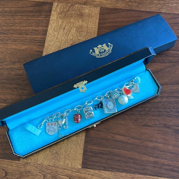 VERY HARD TO FIND - BEAUTIFUL VINTAGE JUICY COUTURE CHARM BRACELET - 13 CHARMS! - Picture 9 of 10